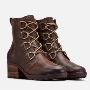 Sorel Cate Waterproof Lace Up boots sz 8.5